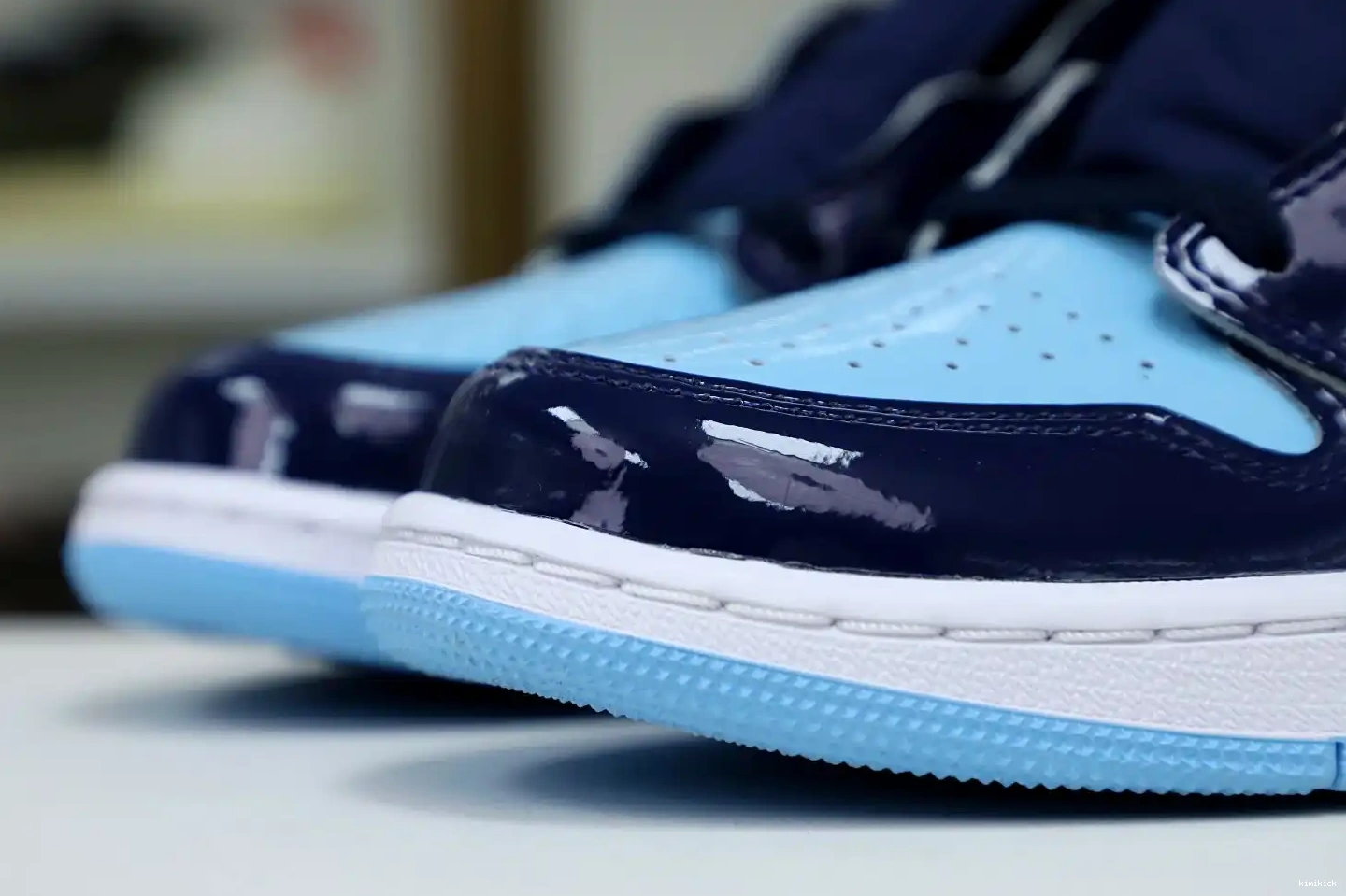 AIR 'BLUE CHILL' JORDAN RETRO HIGH 1 WMNS OG Kimikick 0508